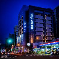 Skyone Hotel