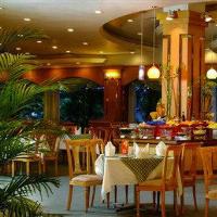 Fenggang Gladden Hotel